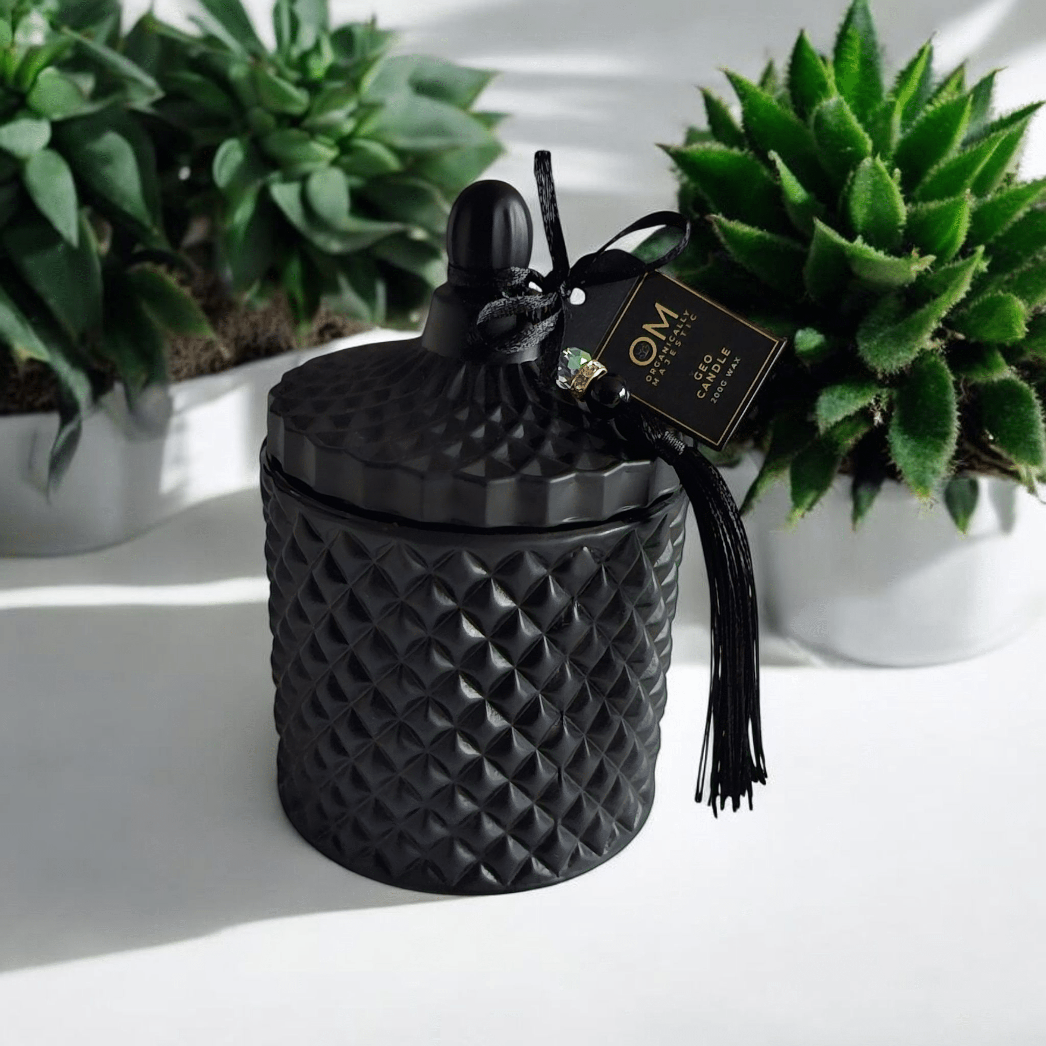 OM Geo Candle (Black)